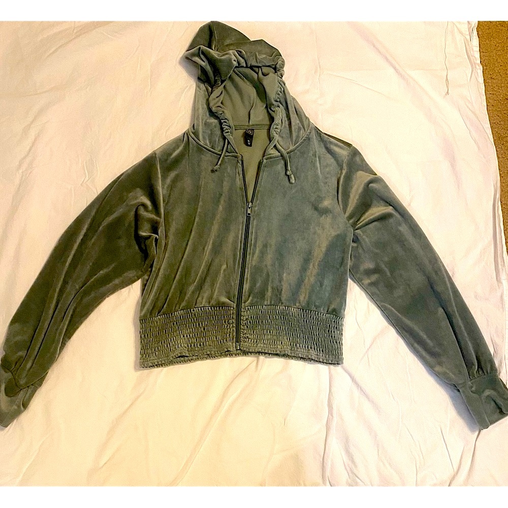ALYA women’s Velour zip up Jacket size XL color Sage green